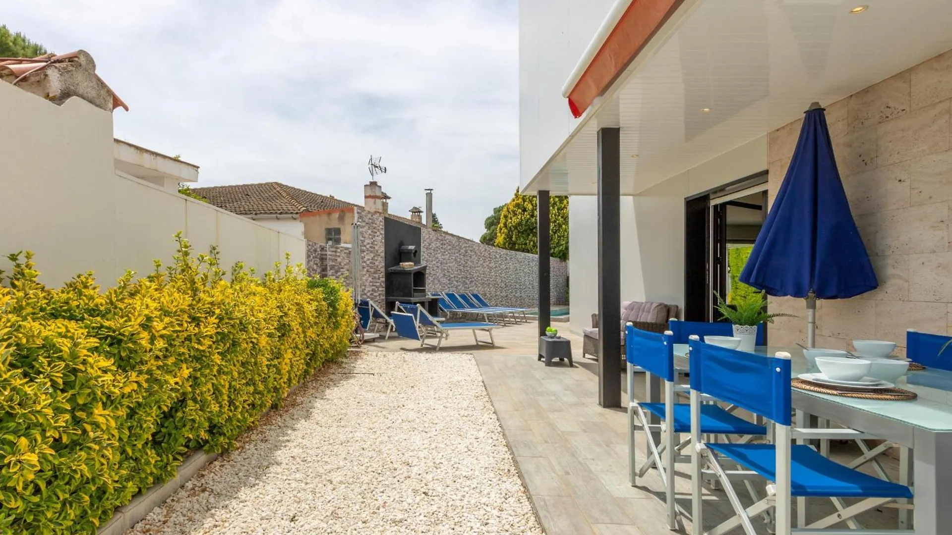 Casa Moderna Con Piscina, Wi-Fi, Aa, Barbacoa Y Parking En Sant Pere Pescador - Es-89-73 Villa Spain